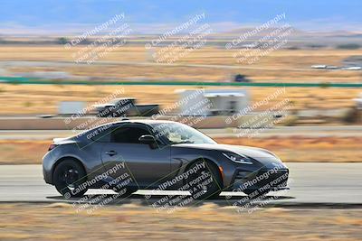 media/Dec-28-2024-Extreme Speed (Sat) [[dd5bc3b342]]/Red Group/Session 3 (Turns 11 and 12)/